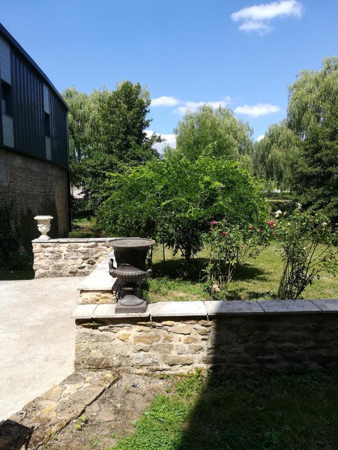 Le Clos Des Cygnes Charolles Exterior photo